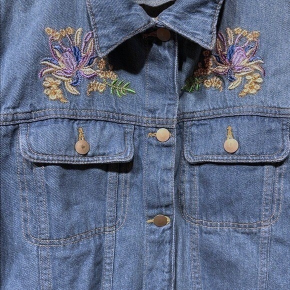 Collections Etc Denim Jacket Floral Embroidered Blue Cotton Long Sleeve‎ Women L - Picture 4 of 9